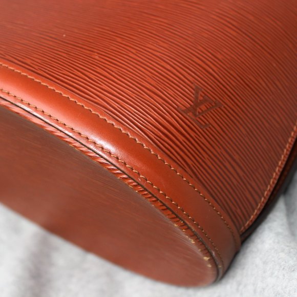 Louis Vuitton Epi Leather Brown Cluny Bucket Bag - Picture 6 of 8